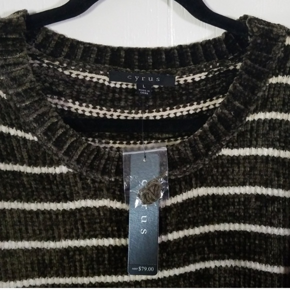 Cyrus Olive Sweater - Picture 4 of 4